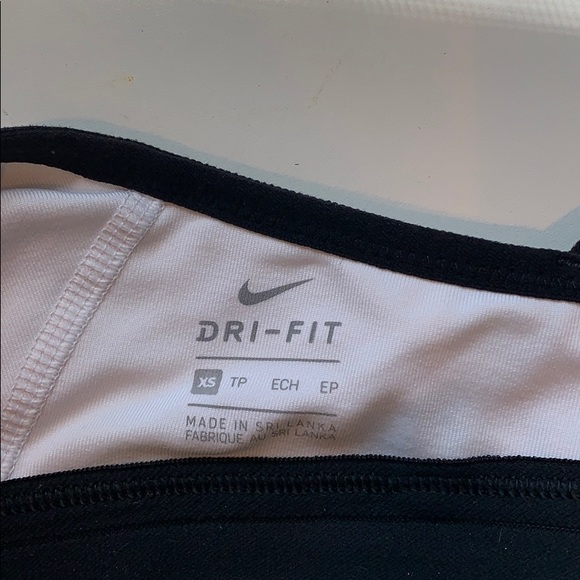 Nike Dri Fit Strap Sports Bra - Picture 7 of 7